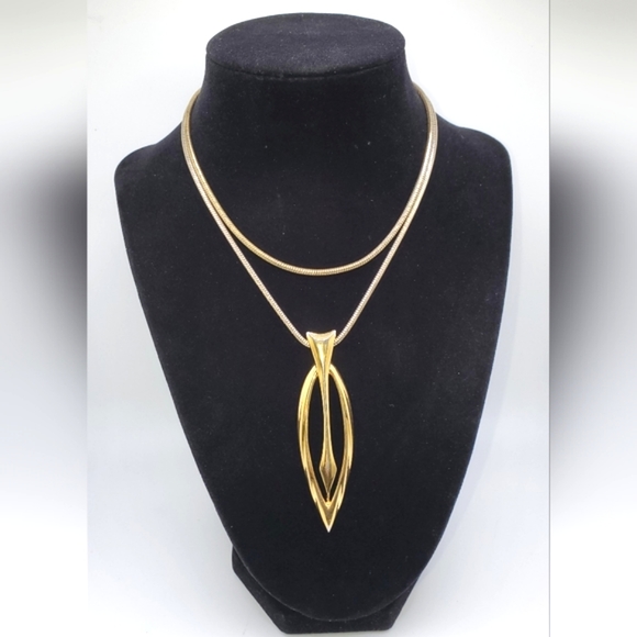 Monet Jewelry - MONET Vintage Necklace 27" Long Chain Gold Tone Pendant